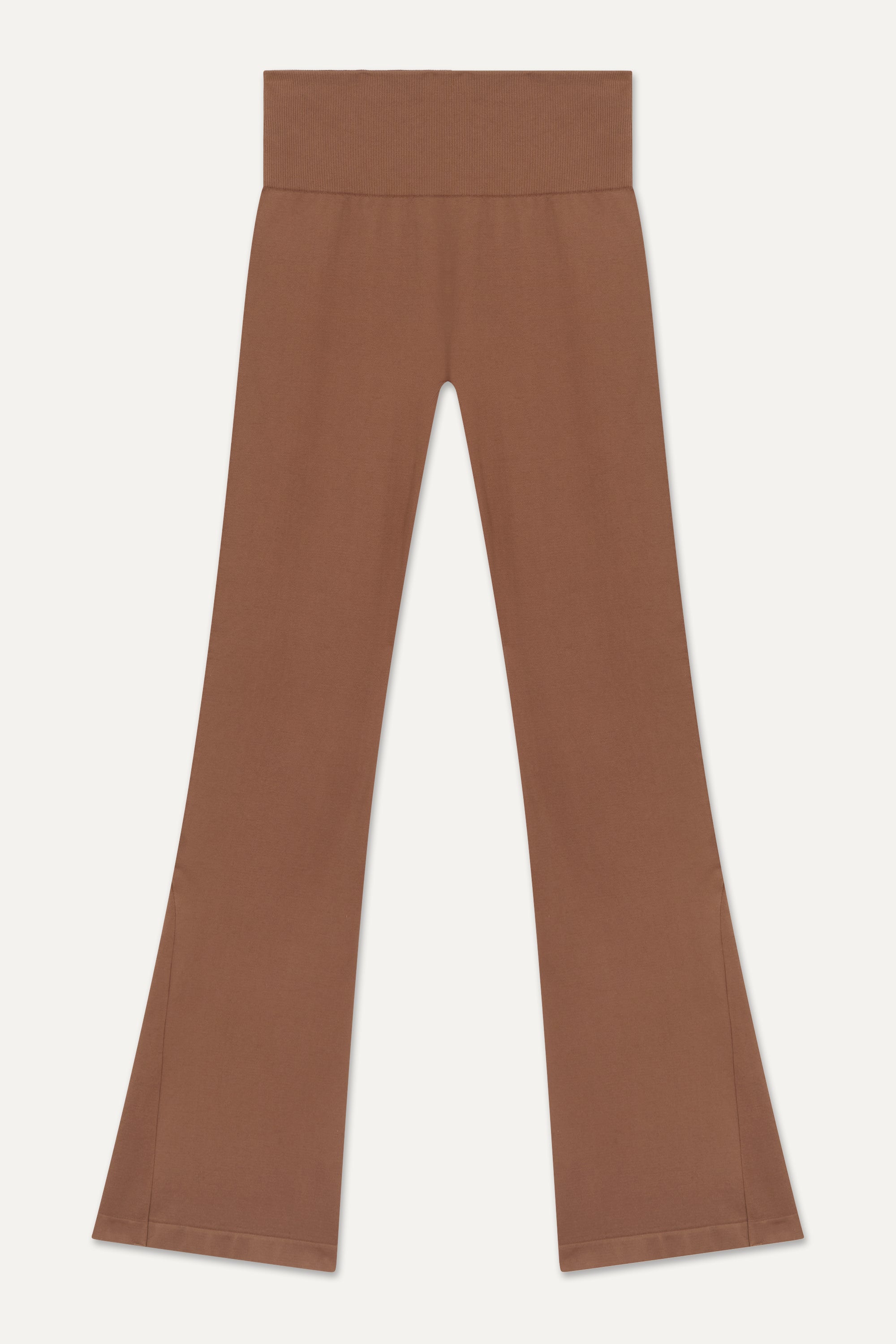 Cinnamon flare leggings with Cinnamon supportive sports bra by sustainable women's activewear brand, Jilla.