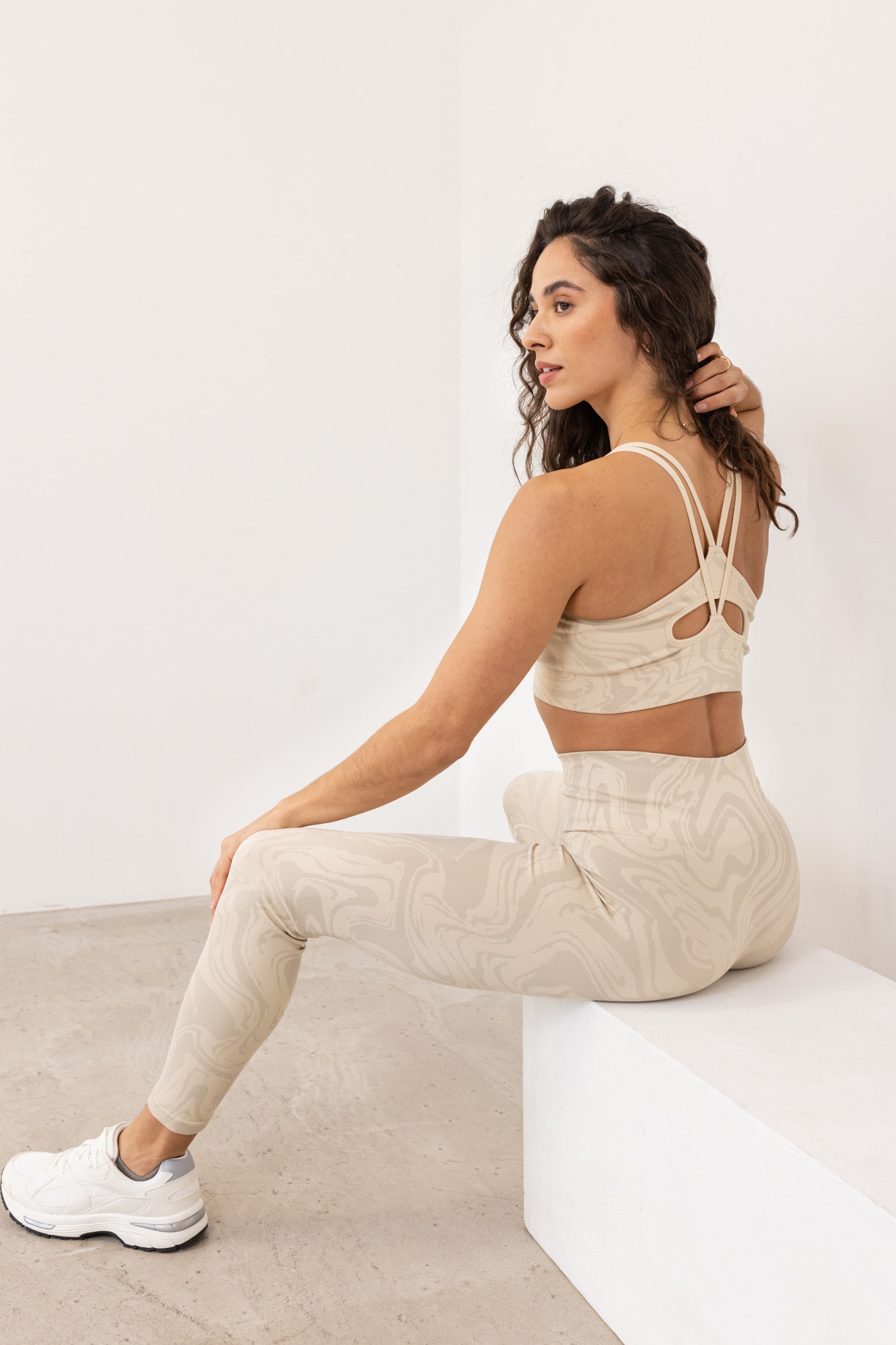 Light beige off white recycled seamless marble jacquard print full length high rise sculpting compressive leggings for yoga, pilates, barre, spinning, running, cycling and exercise.