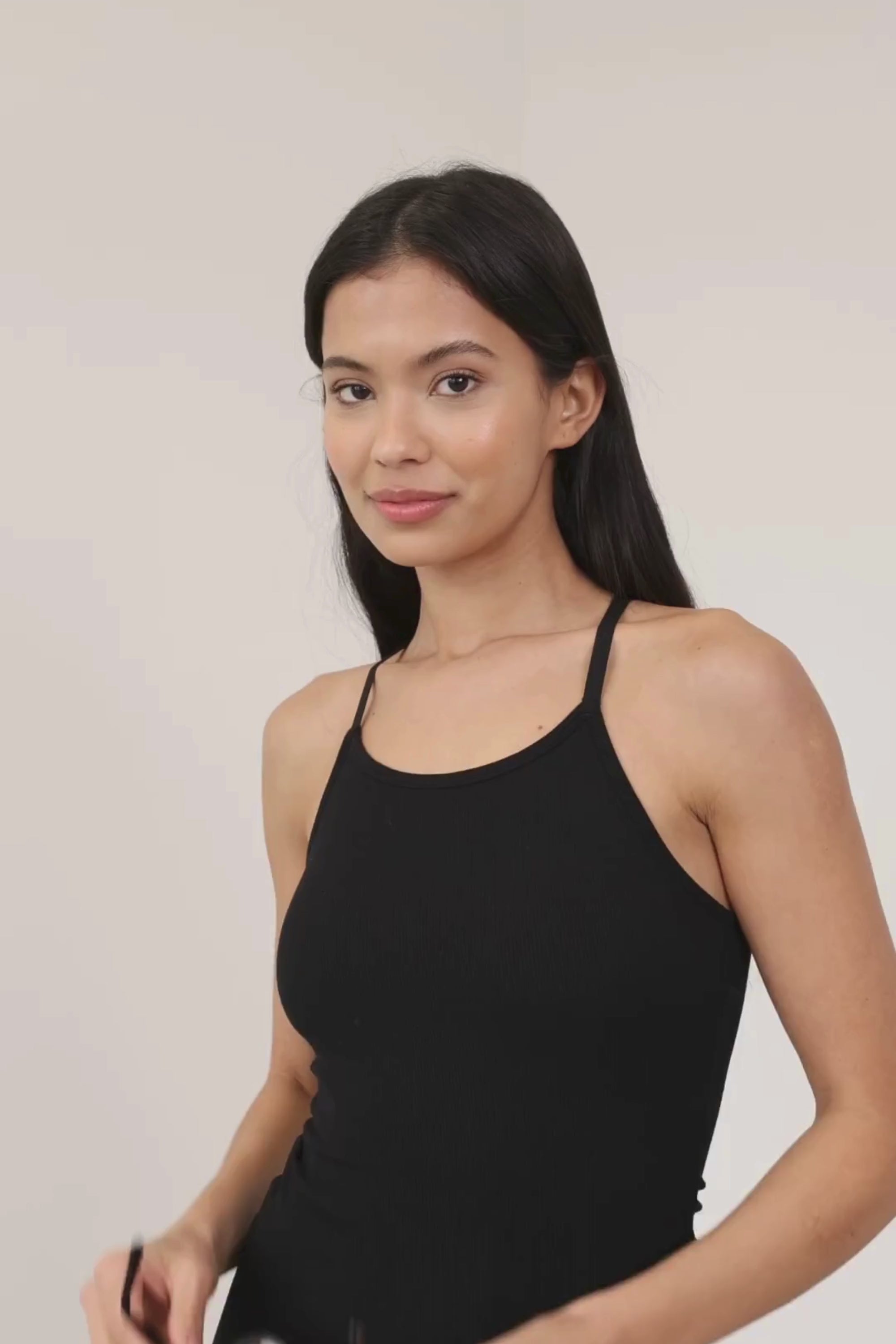 Summer-ready in our black Movement Court Dress from sustainable activewear brand Jilla Active! From the tennis court to street style, it's versatile. Featuring a full lining with shelf bra and shorts, plus adjustable straps and removable pads for a customized fit. Complete your look with chunky socks and trainers.